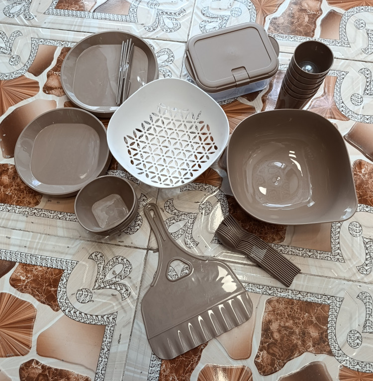 سرویس مسافرتی 6 نفره ونوس